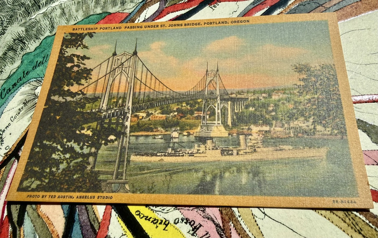 St. Johns Bridge with "Battleship" Portland — Photo